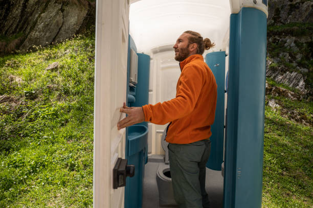 Best Portable restroom trailer rental  in Bennettsville, SC